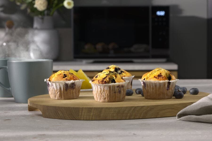bake cake with microwave oven.jpg